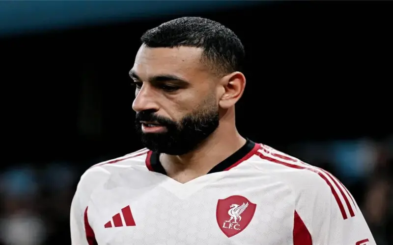 شبكة إنجليزية: ما حدث لـ محمد صلاح في مباراة ليفربول وأستون فيلا أمر مؤسف